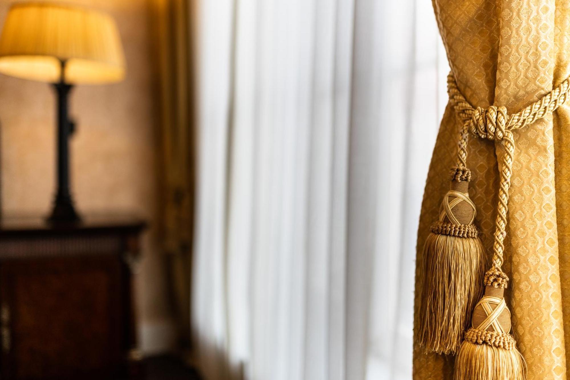 Grand Boutique Hotel-Restaurant Huis Vermeer Deventer Rum bild
