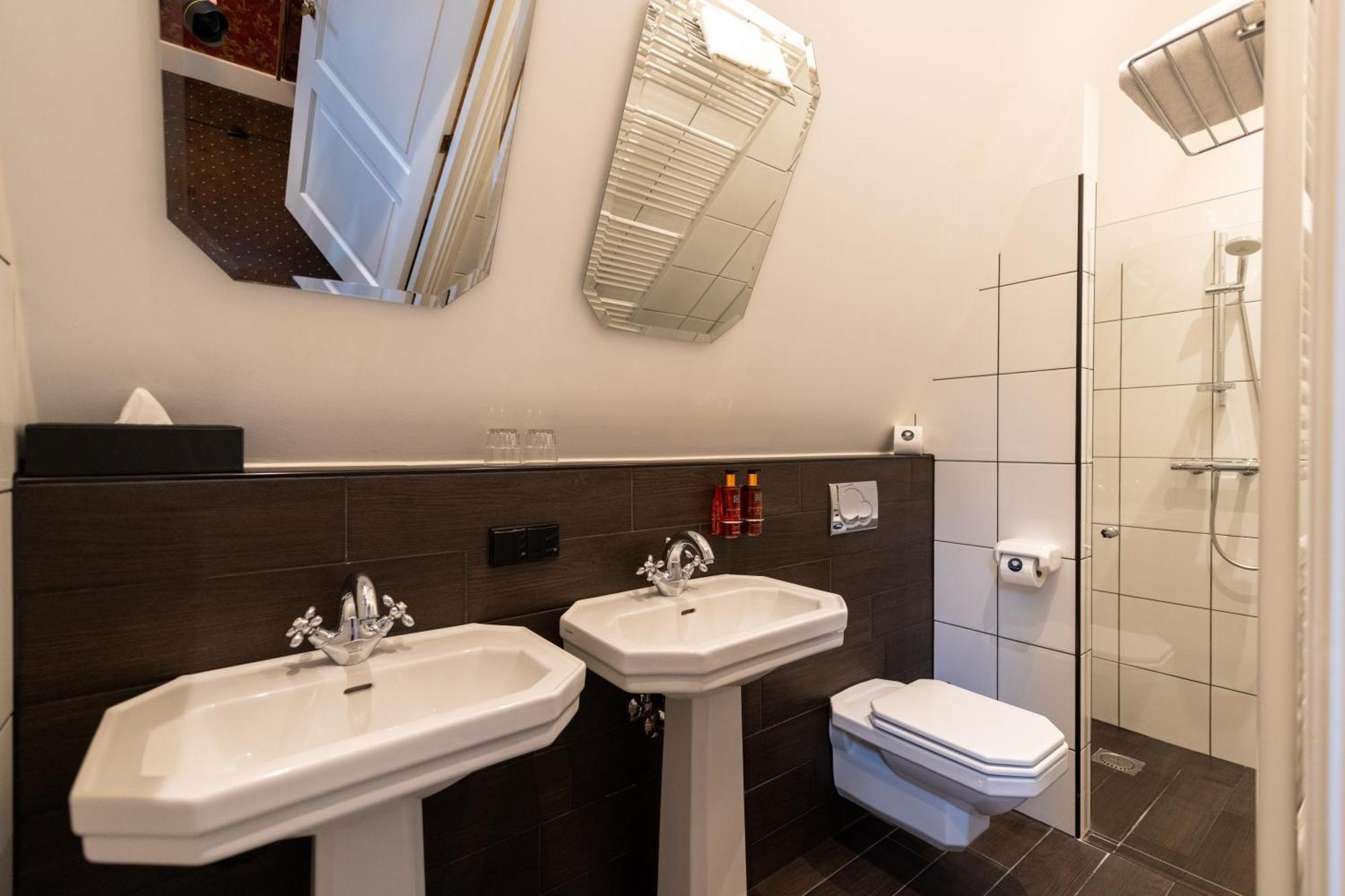 Grand Boutique Hotel-Restaurant Huis Vermeer Deventer Rum bild