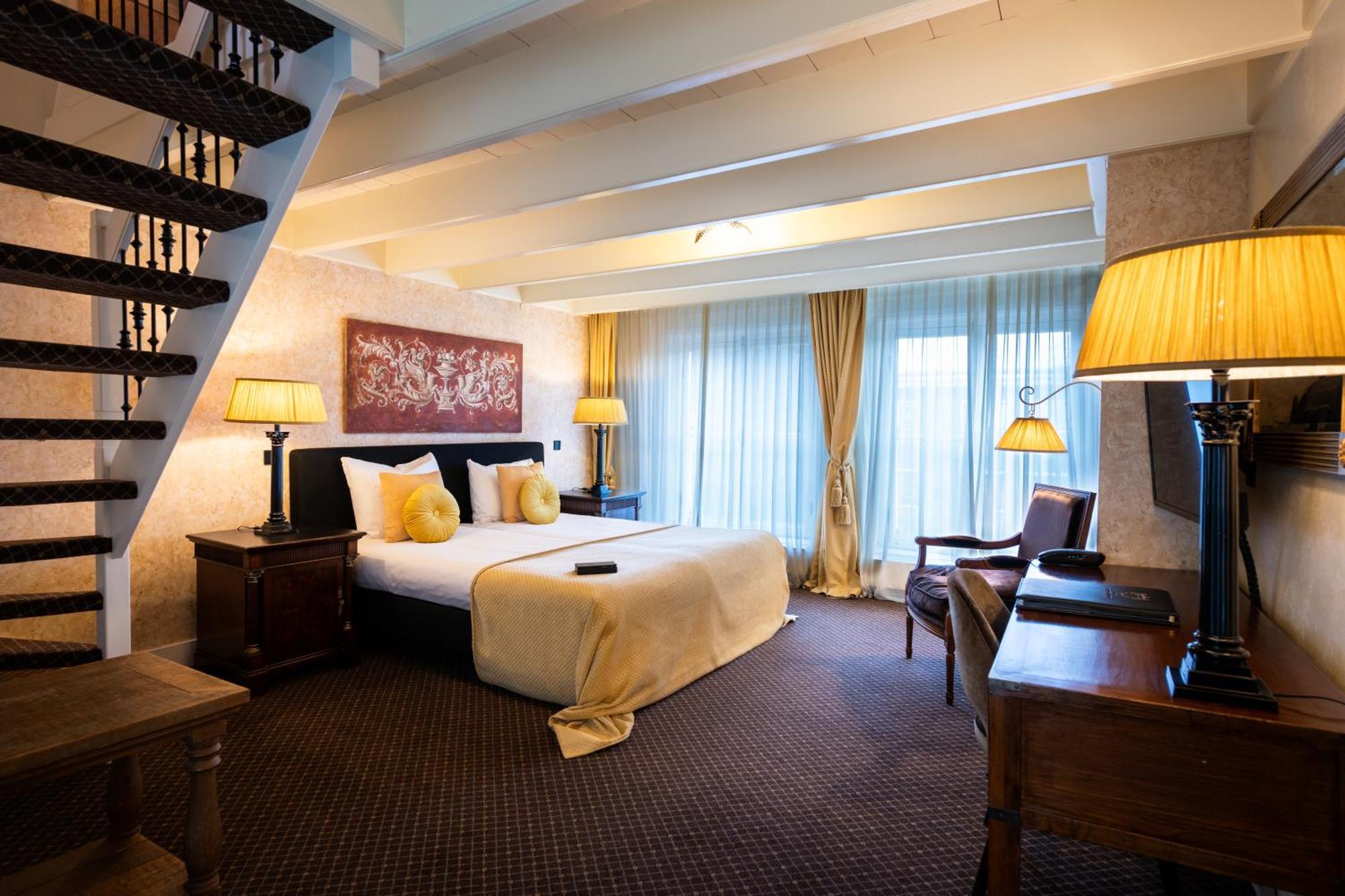 Grand Boutique Hotel-Restaurant Huis Vermeer Deventer Rum bild