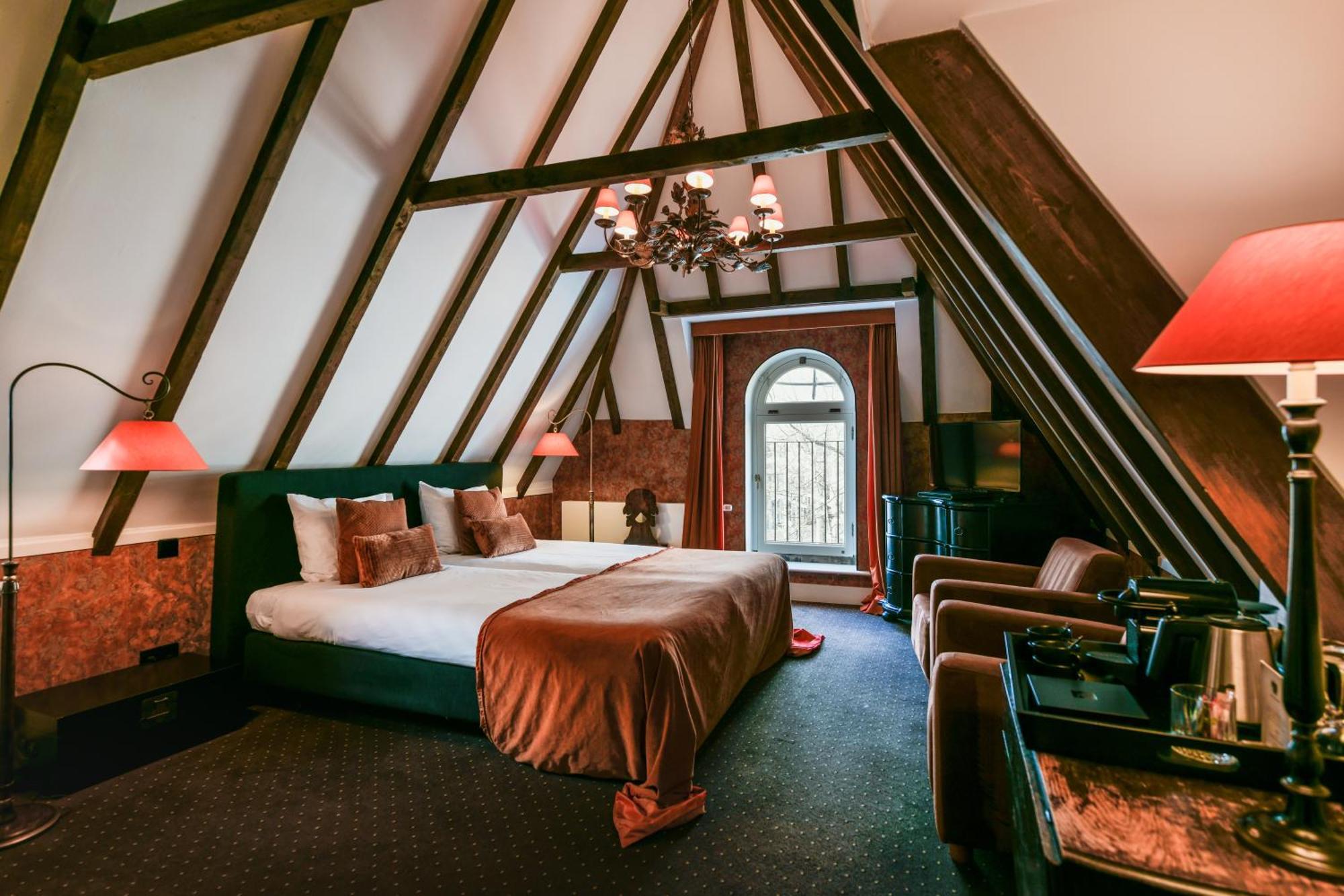 Grand Boutique Hotel-Restaurant Huis Vermeer Deventer Rum bild
