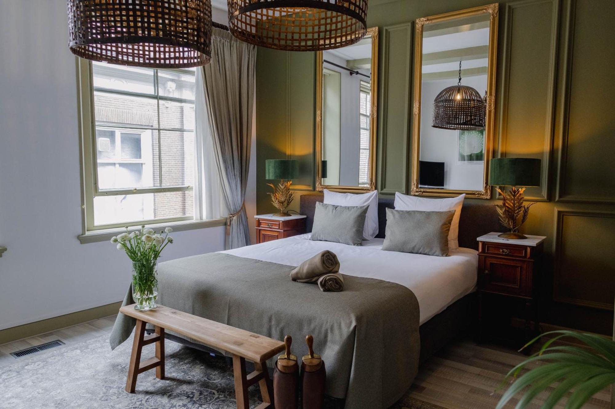 Grand Boutique Hotel-Restaurant Huis Vermeer Deventer Exteriör bild