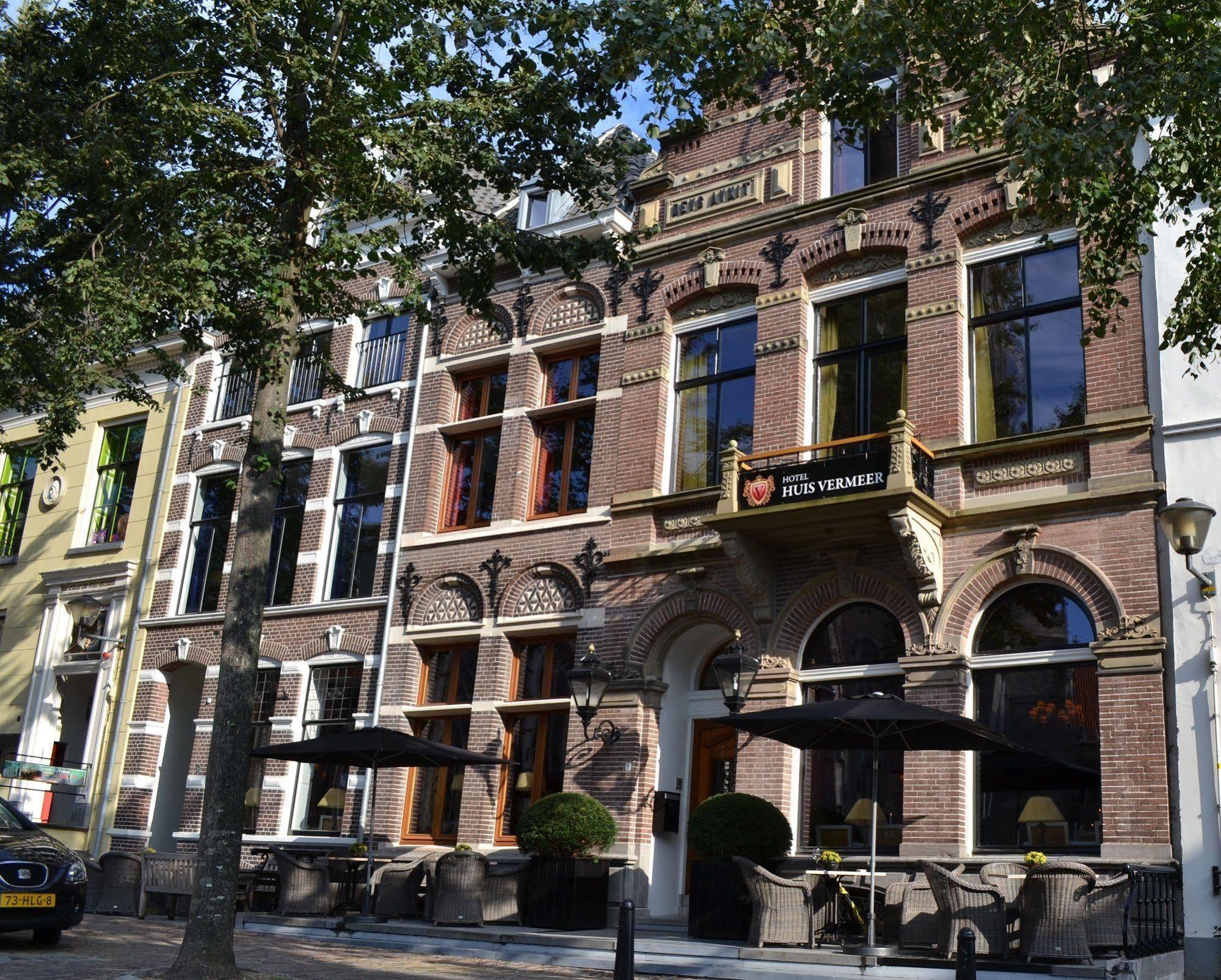 Grand Boutique Hotel-Restaurant Huis Vermeer Deventer Exteriör bild